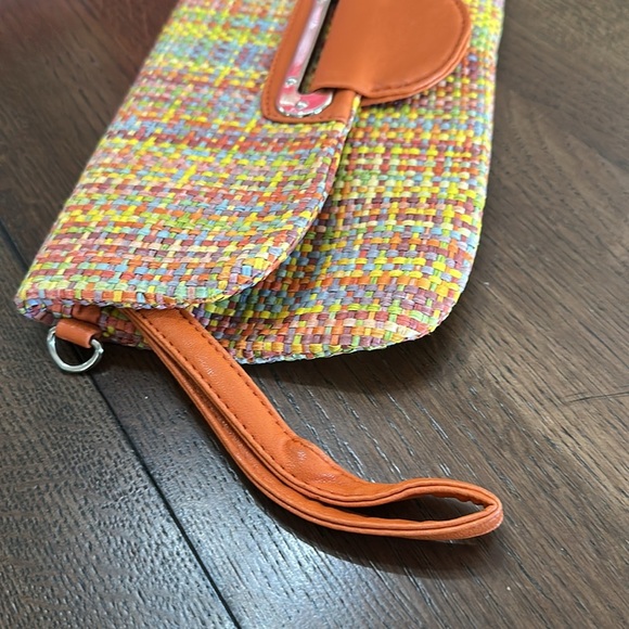 Vibrant Multicolor Woven Clutch with Orange Detail - Picture 4 of 9